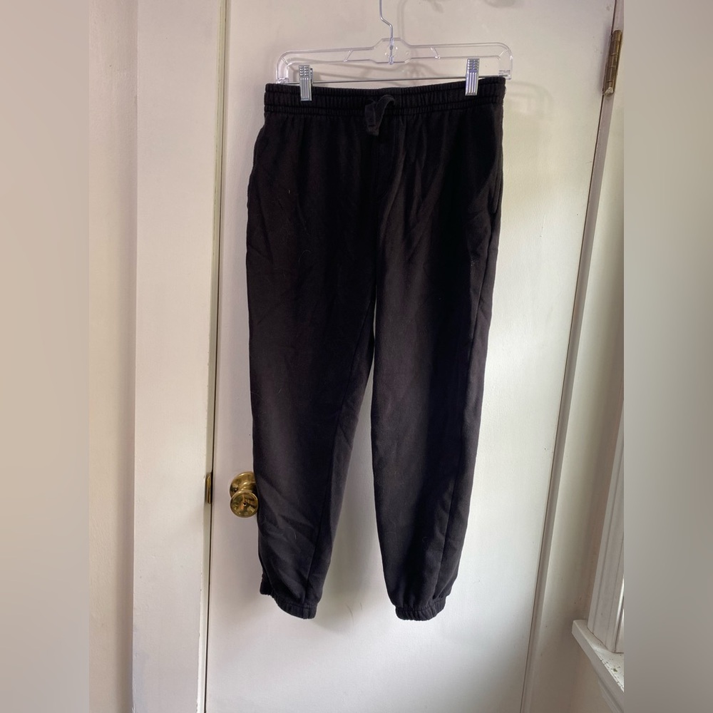 Athletic kids  XL 14-16 Black Sweatpants with pockets and drawstring waist